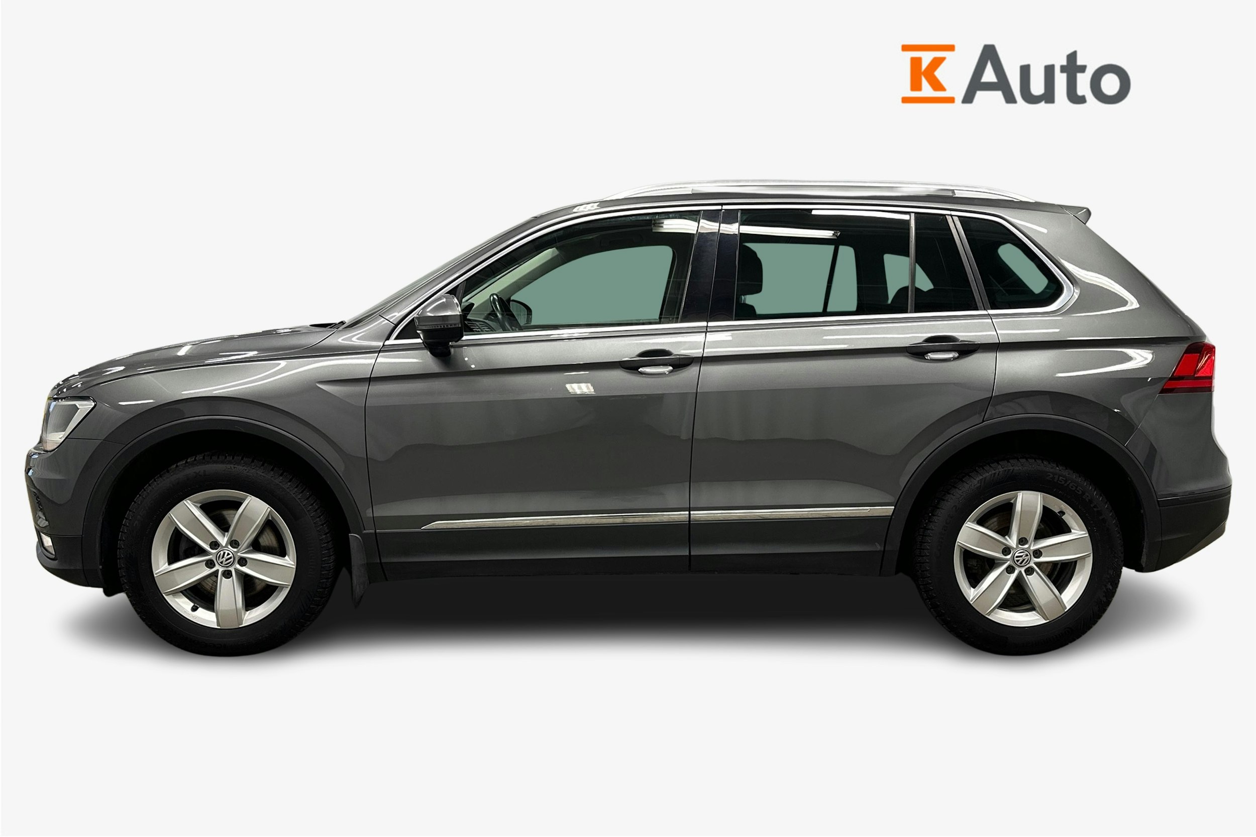 harmaa Volkswagen Tiguan 2016 kuva 6.