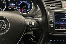 harmaa Volkswagen Tiguan 2016 kuva 19.