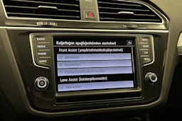 harmaa Volkswagen Tiguan 2016 kuva 23.