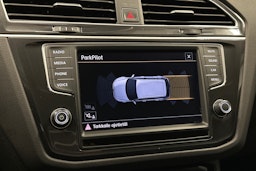 harmaa Volkswagen Tiguan 2016 kuva 25.