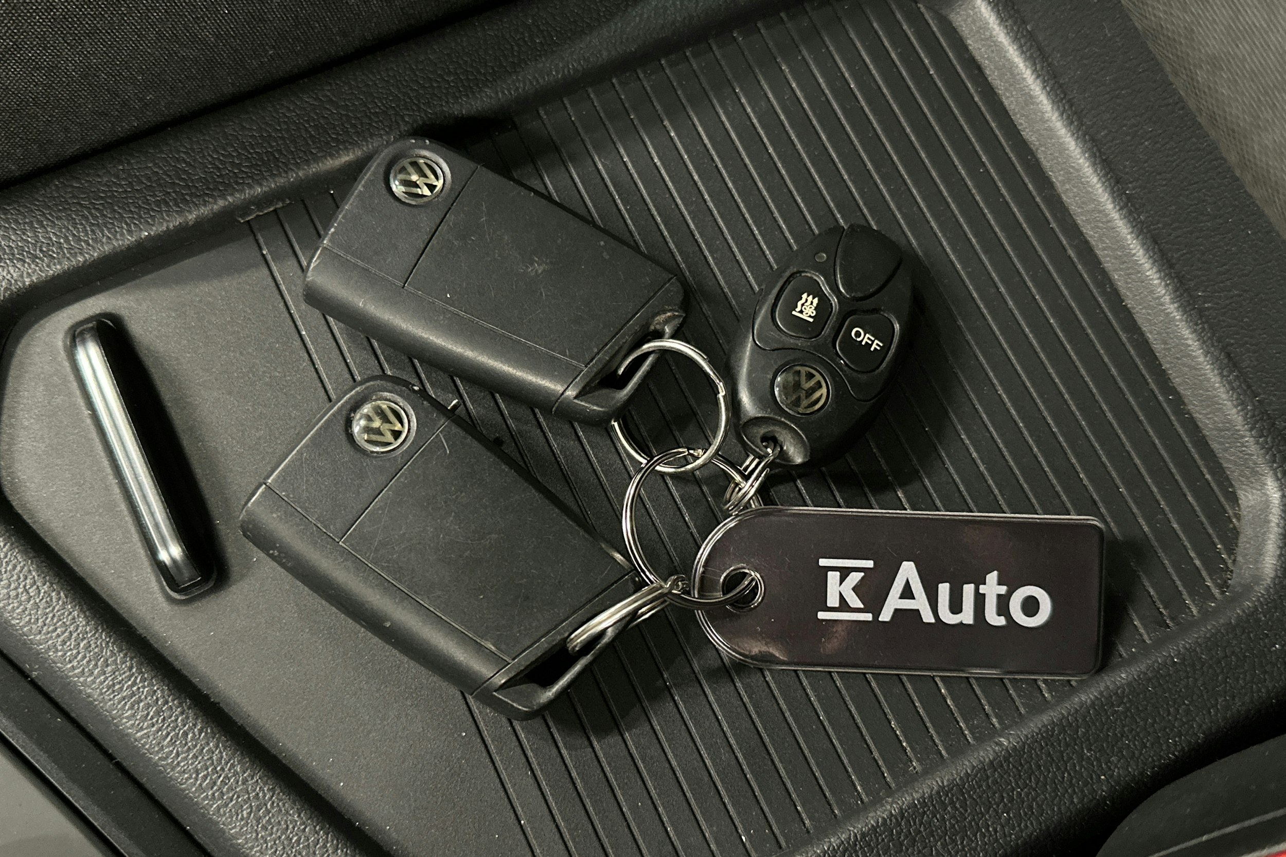 harmaa Volkswagen Tiguan 2016 kuva 32.