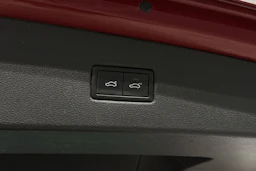 punainen Volkswagen Tiguan 2017 kuva 13.