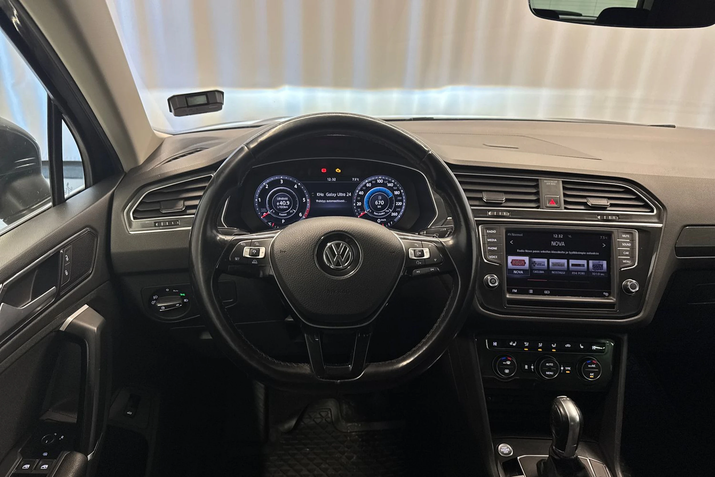 hopea Volkswagen Tiguan 2016 kuva 21.