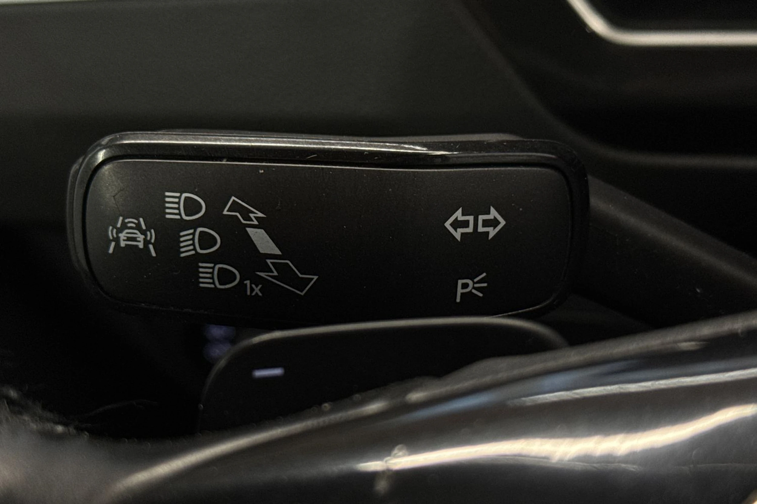 hopea Volkswagen Tiguan 2016 kuva 23.