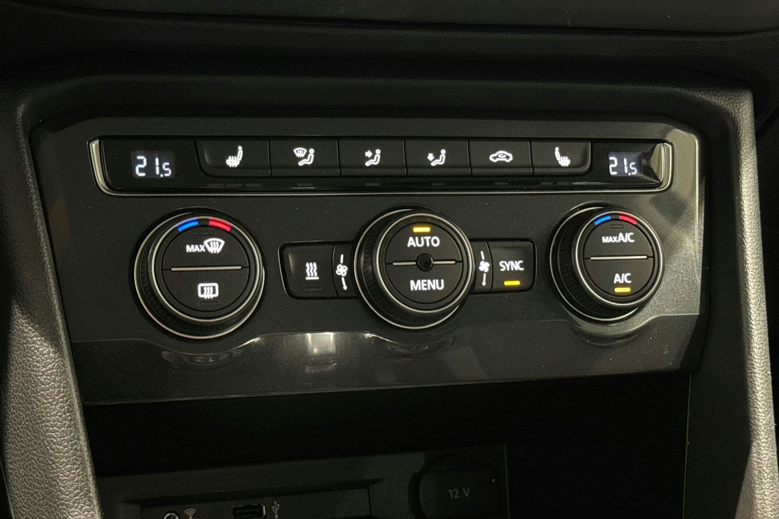 musta Volkswagen Tiguan 2017 kuva 20.