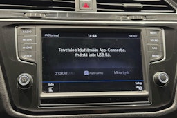 musta Volkswagen Tiguan 2017 kuva 23.