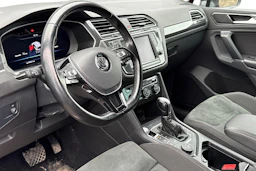 punainen Volkswagen Tiguan 2016 kuva 3.
