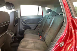 punainen Volkswagen Tiguan 2017 kuva 8.