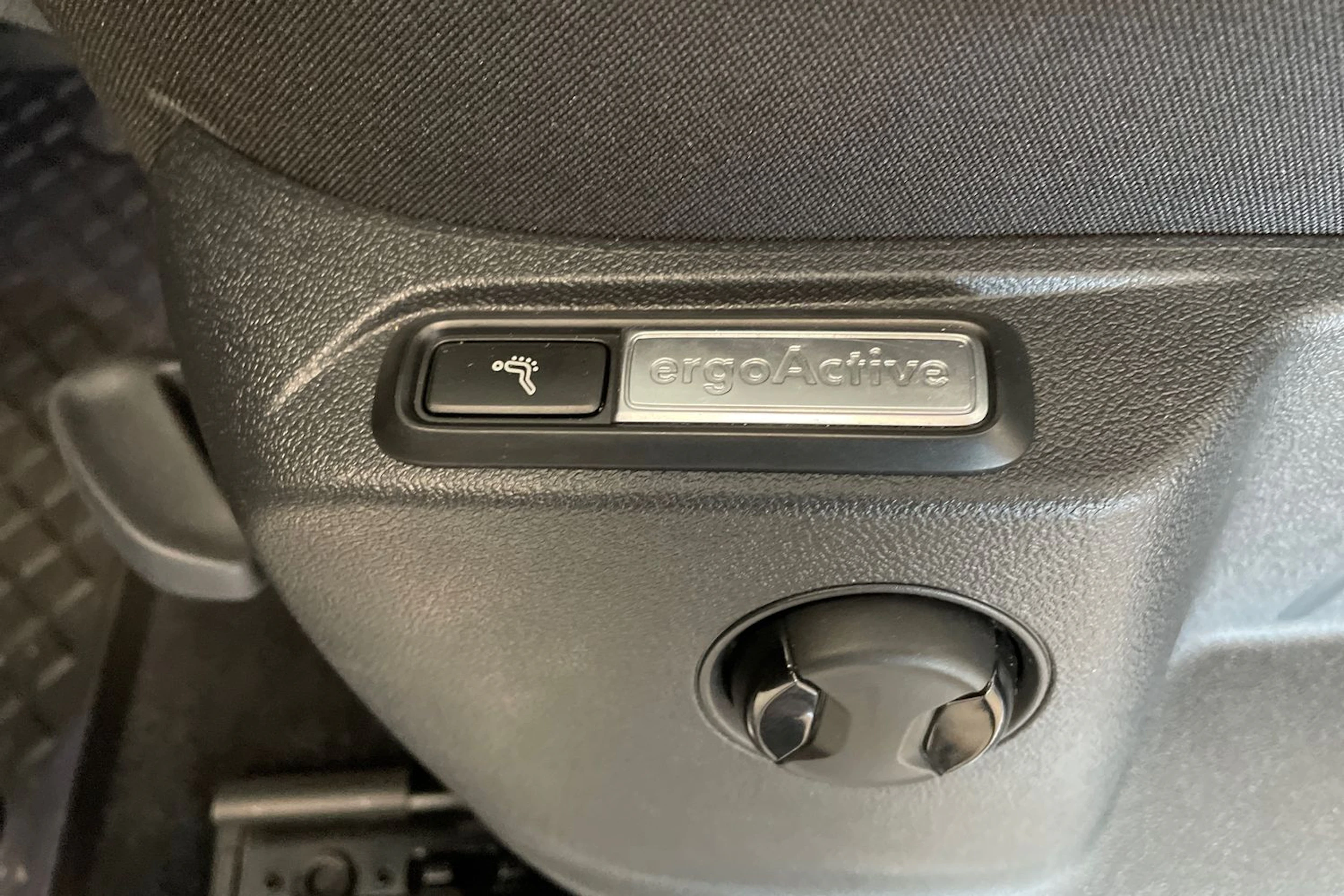 punainen Volkswagen Tiguan 2017 kuva 12.