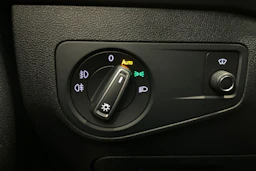 punainen Volkswagen Tiguan 2017 kuva 17.