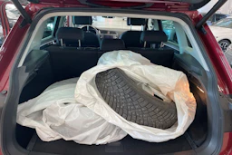 punainen Volkswagen Tiguan 2017 kuva 35.