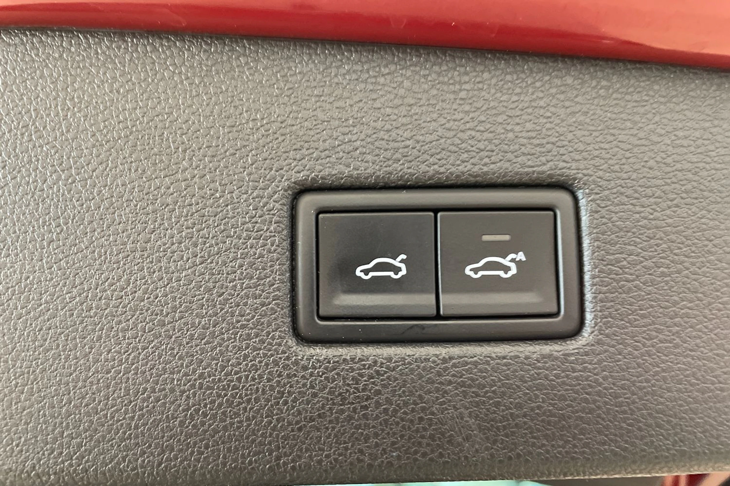 punainen Volkswagen Tiguan 2017 kuva 39.