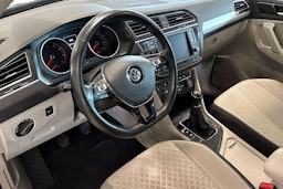 musta Volkswagen Tiguan 2016 kuva 6.