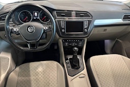 musta Volkswagen Tiguan 2016 kuva 7.