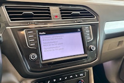 musta Volkswagen Tiguan 2016 kuva 20.