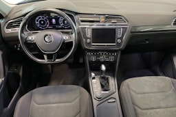 harmaa Volkswagen Tiguan 2016 kuva 7.
