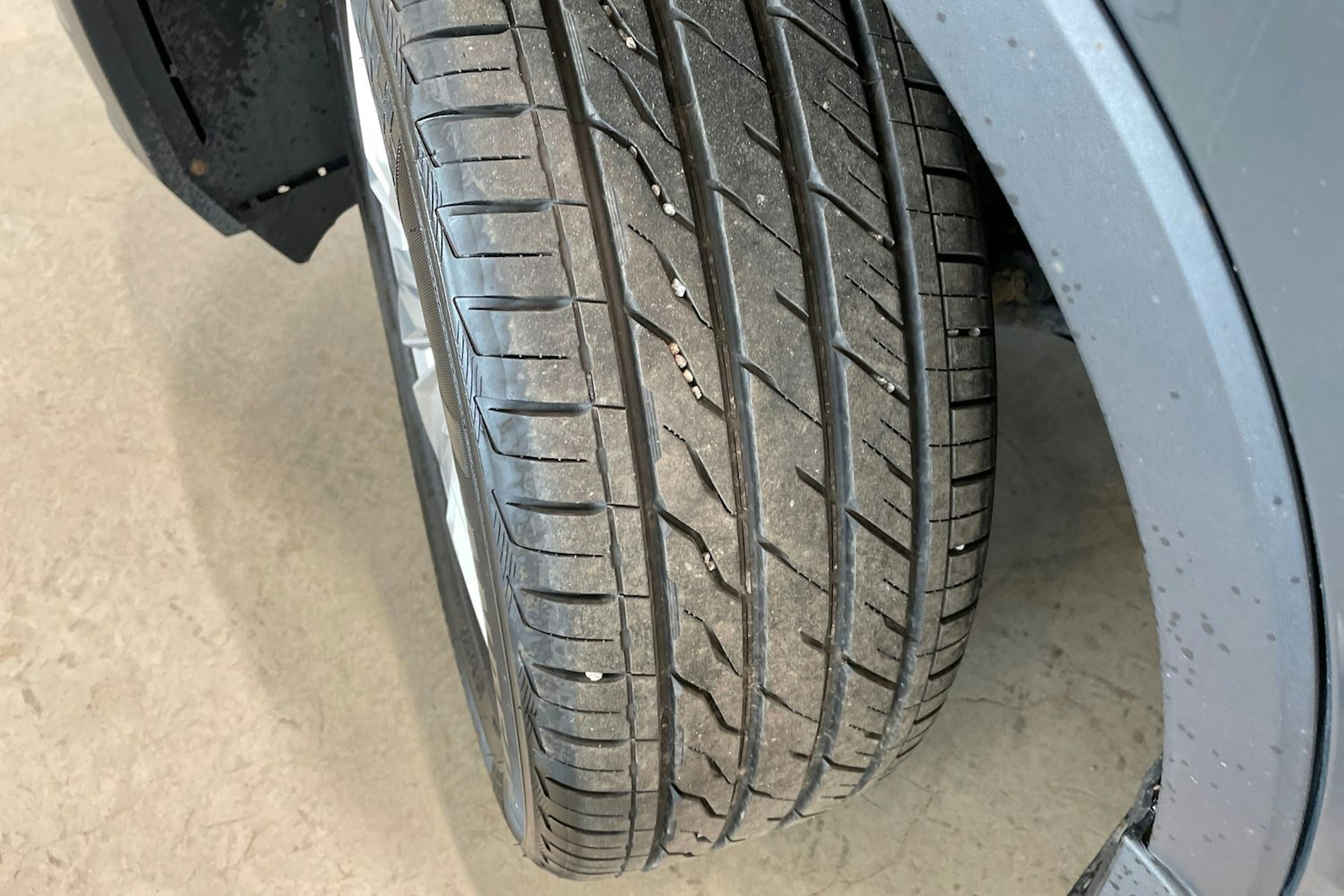 harmaa Volkswagen Tiguan 2016 kuva 10.