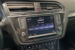 harmaa Volkswagen Tiguan 2016 kuva 19.