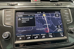 harmaa Volkswagen Tiguan 2016 kuva 21.