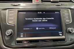 harmaa Volkswagen Tiguan 2016 kuva 22.