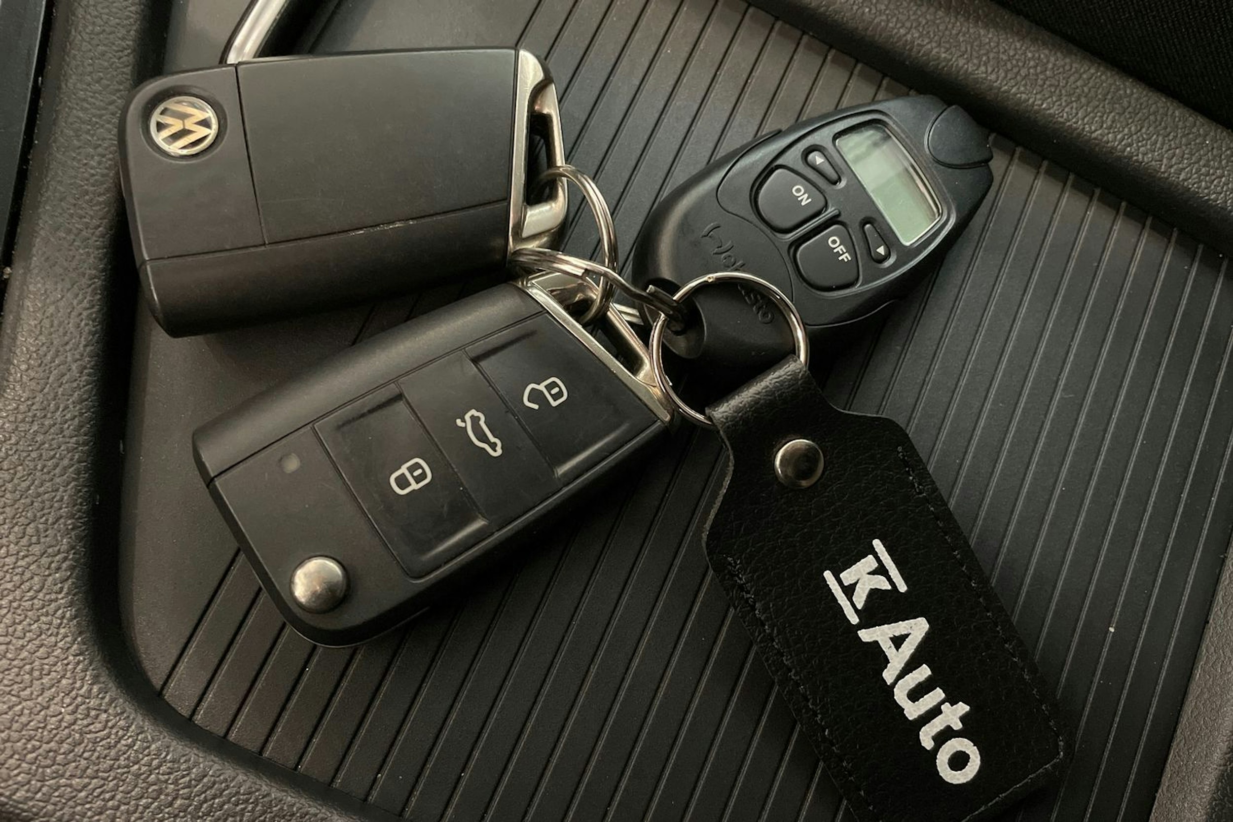 harmaa Volkswagen Tiguan 2016 kuva 28.