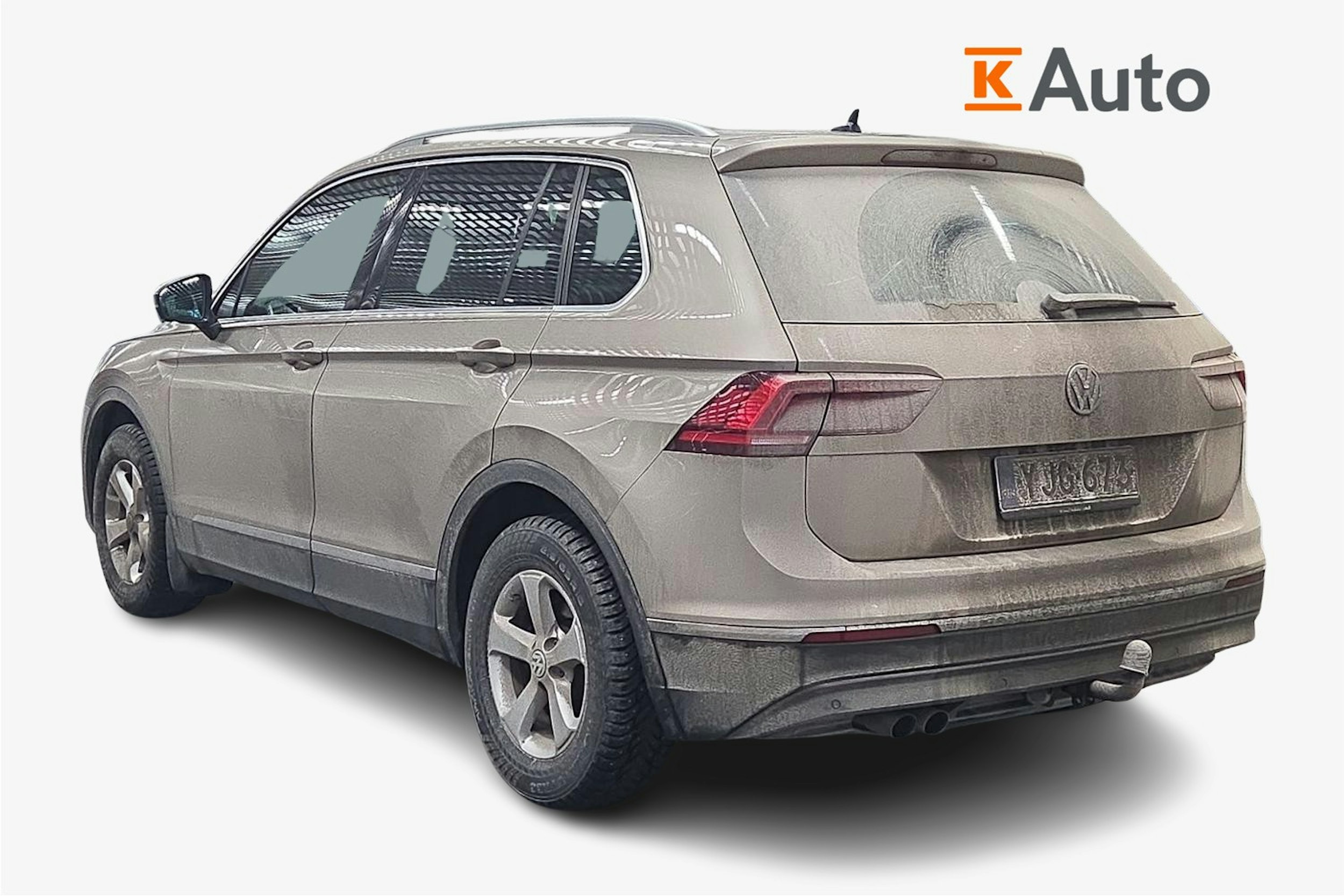 ruskea (beige) Volkswagen Tiguan 2016 kuva 2.