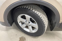 ruskea (beige) Volkswagen Tiguan 2017 kuva 10.