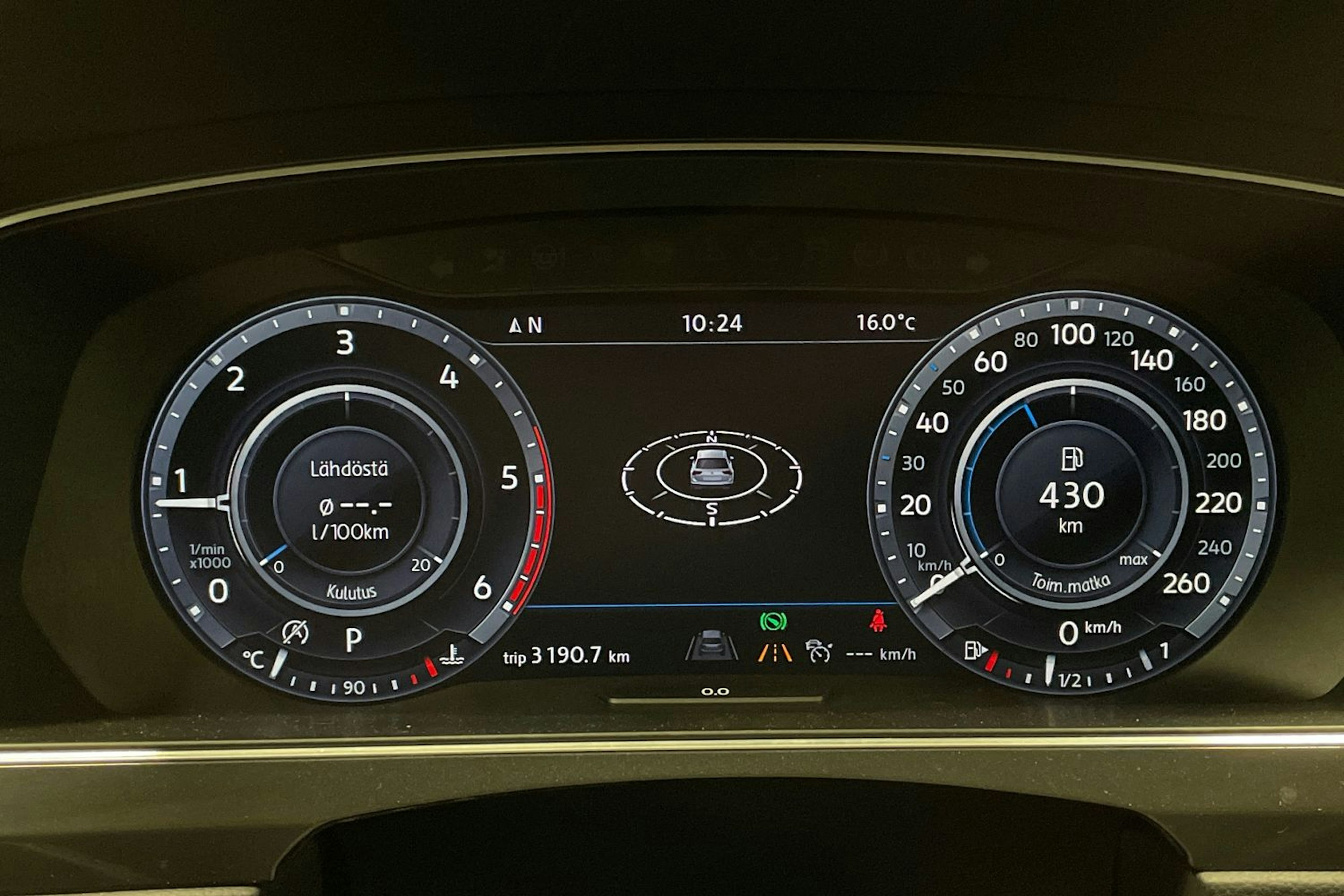 ruskea (beige) Volkswagen Tiguan 2017 kuva 13.