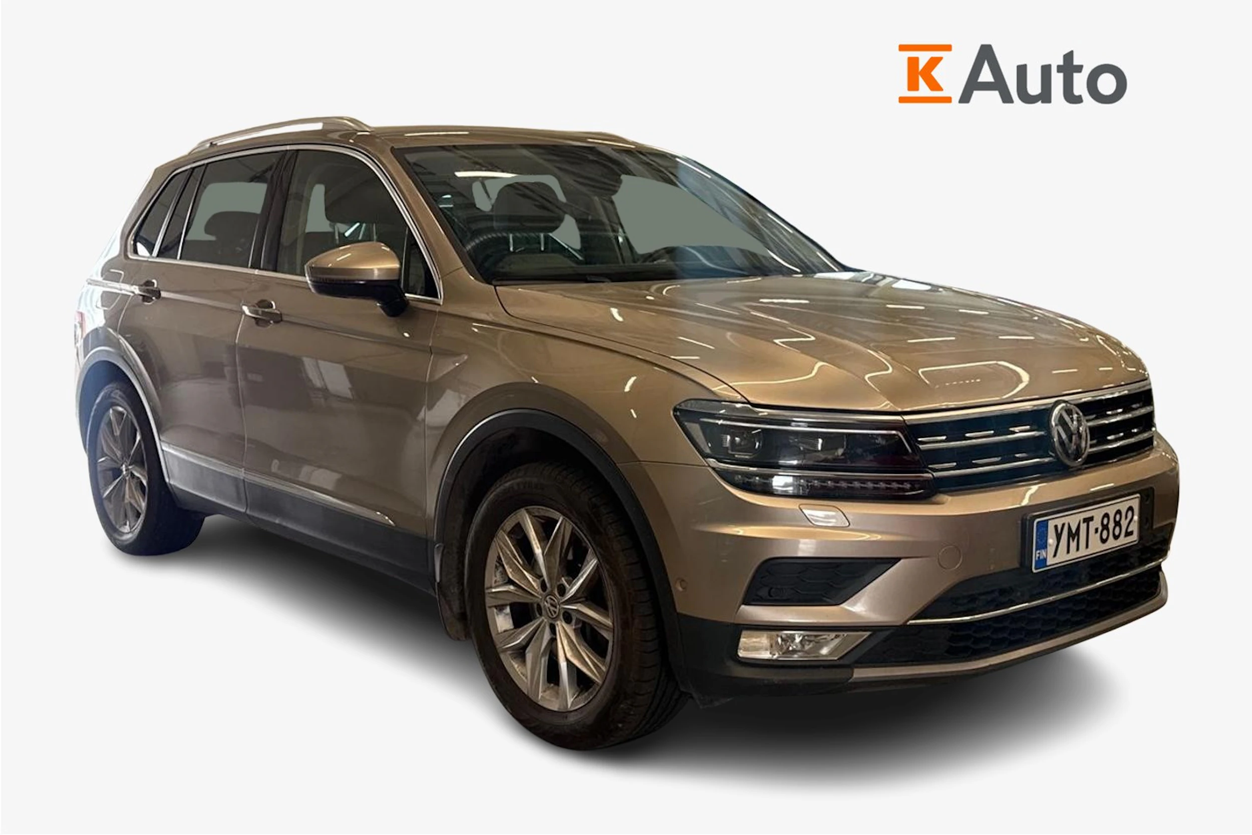 ruskea (beige) Volkswagen Tiguan 2016 kuva 1.