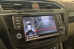 ruskea (beige) Volkswagen Tiguan 2016 kuva 4.