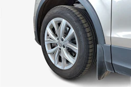 ruskea (beige) Volkswagen Tiguan 2017 kuva 12.