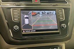 ruskea (beige) Volkswagen Tiguan 2017 kuva 29.