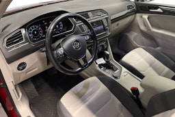 punainen Volkswagen Tiguan 2016 kuva 7.