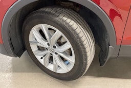 punainen Volkswagen Tiguan 2016 kuva 13.