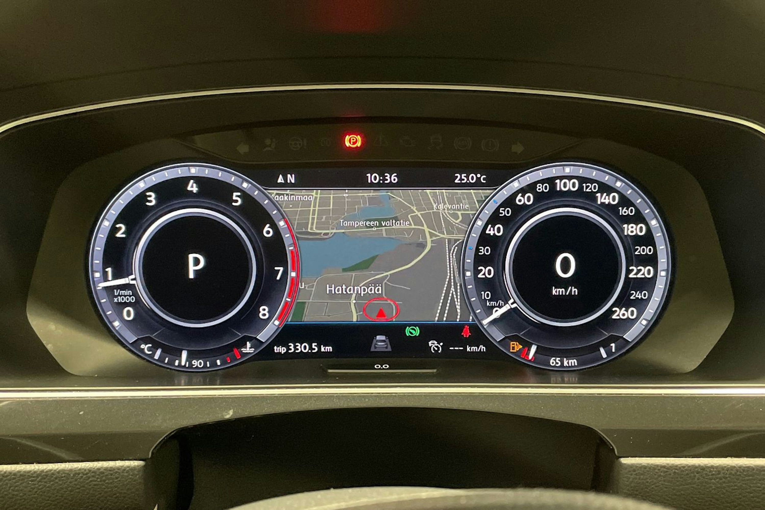 punainen Volkswagen Tiguan 2016 kuva 16.
