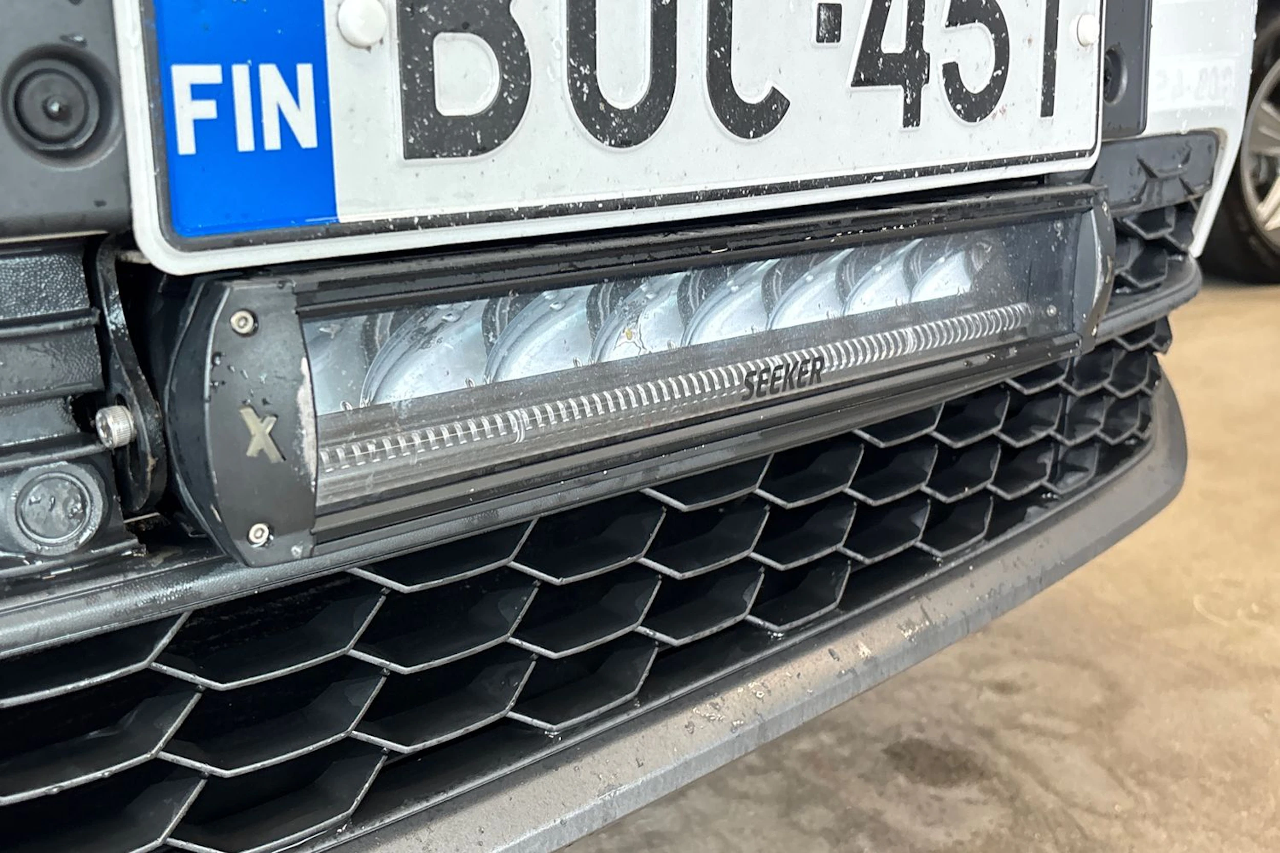 valkoinen Volkswagen Tiguan 2017 kuva 5.