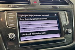 valkoinen Volkswagen Tiguan 2017 kuva 9.
