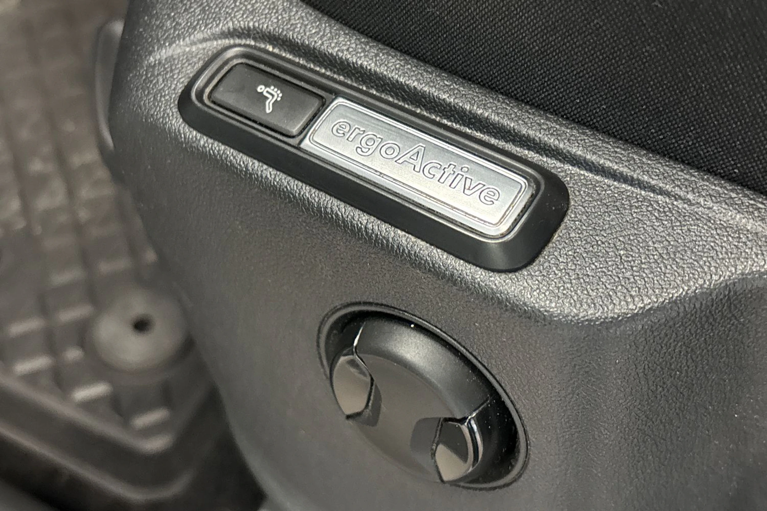 valkoinen Volkswagen Tiguan 2017 kuva 20.