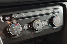 valkoinen Volkswagen Tiguan 2017 kuva 28.