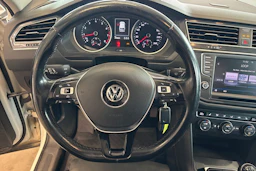 valkoinen Volkswagen Tiguan 2017 kuva 33.