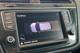 valkoinen Volkswagen Tiguan 2017 kuva 34.