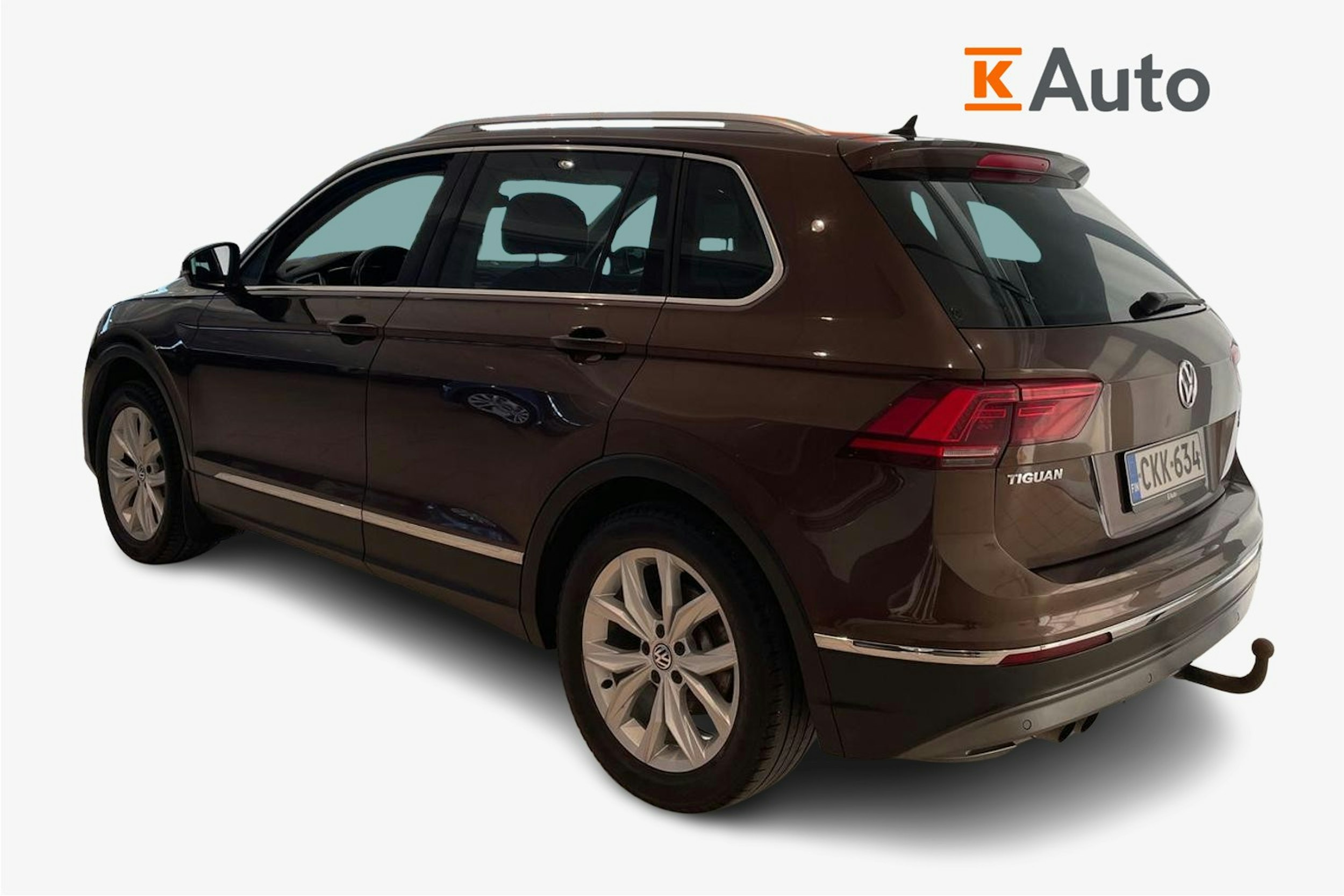 Ruskea (beige) Volkswagen Tiguan 2017 kuva 2.