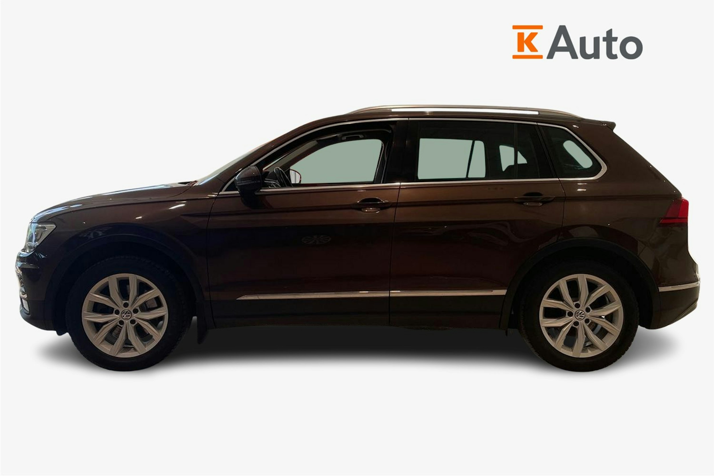 Ruskea (beige) Volkswagen Tiguan 2017 kuva 6.