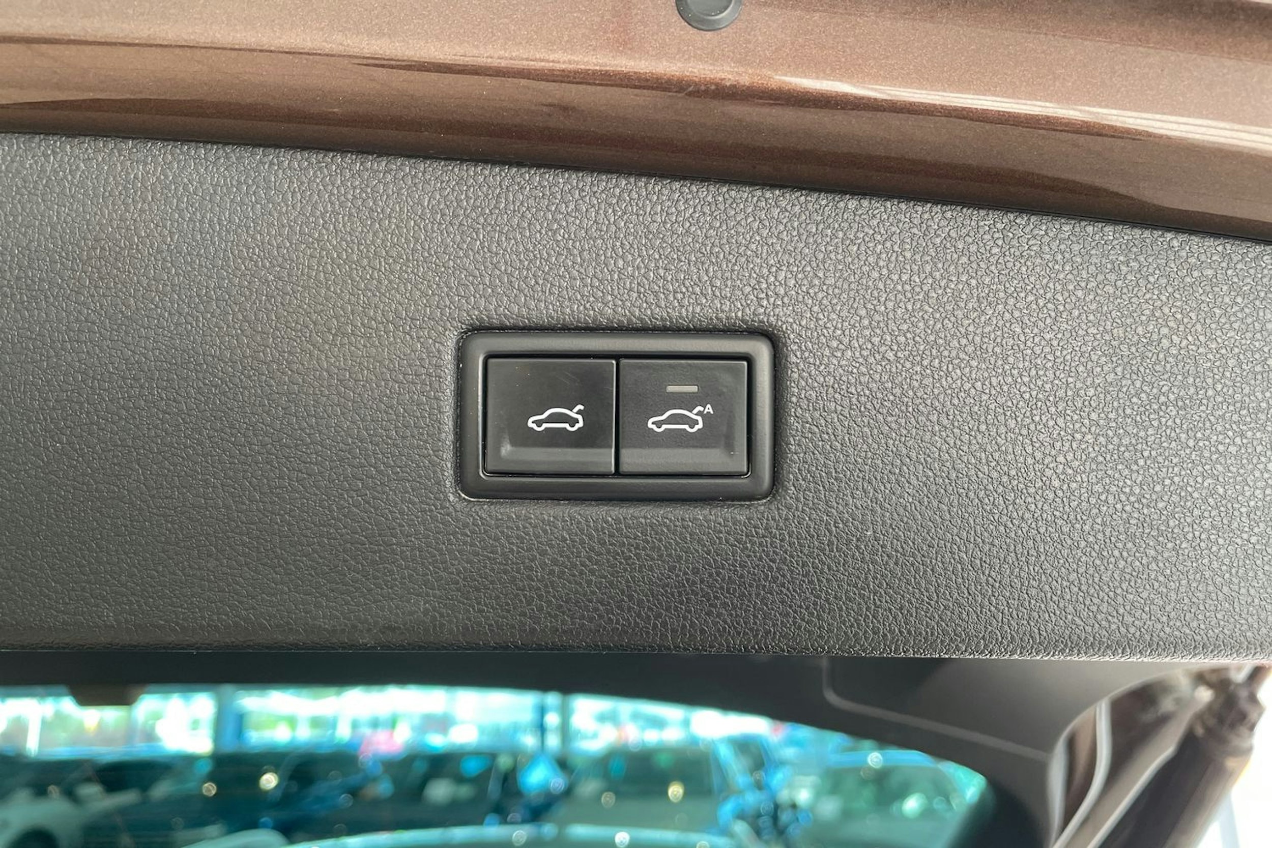 Ruskea (beige) Volkswagen Tiguan 2017 kuva 27.
