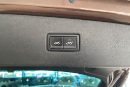 Ruskea (beige) Volkswagen Tiguan 2017 kuva 27.