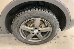 Ruskea (beige) Volkswagen Tiguan 2017 kuva 13.