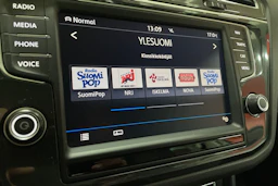 harmaa Volkswagen Tiguan 2017 kuva 11.
