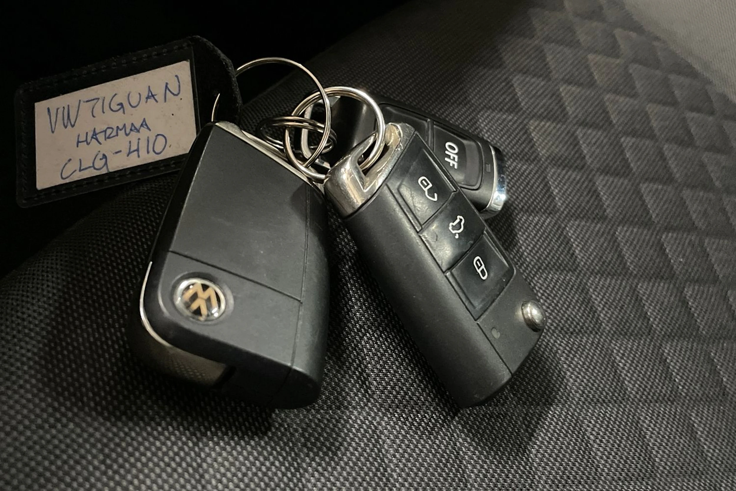 harmaa Volkswagen Tiguan 2017 kuva 15.
