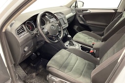 Valkoinen Volkswagen Tiguan 2017 kuva 7.