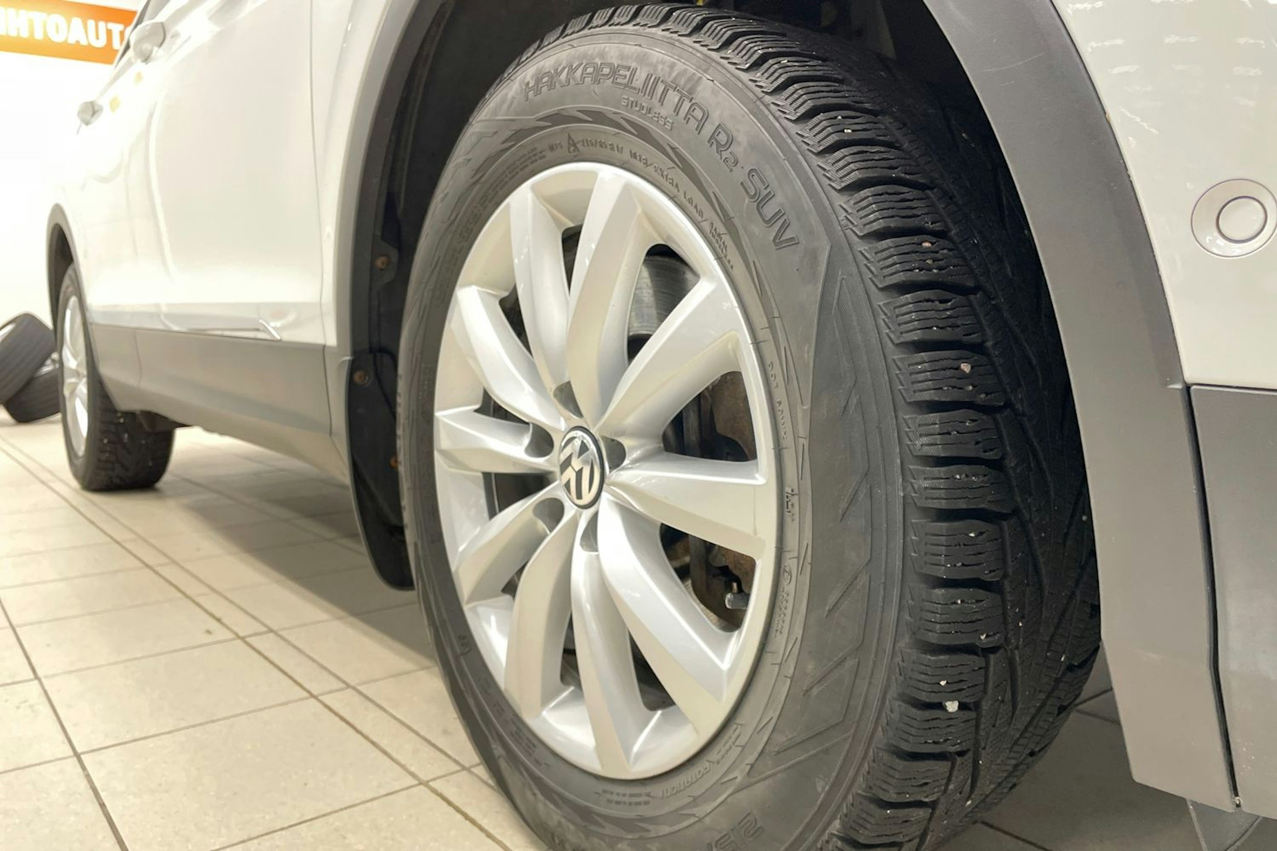 Valkoinen Volkswagen Tiguan 2017 kuva 13.